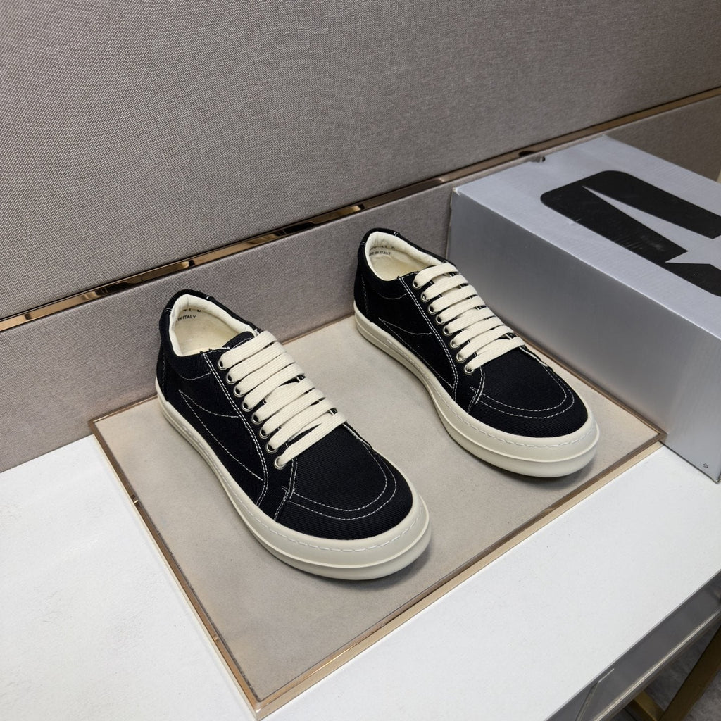 Converse Black Contrast Stitch Low-Top Sneakers