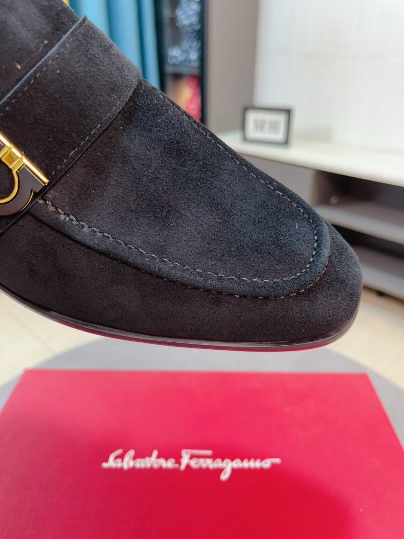 Salvatore Ferragamo Gold-Buckle Loafers