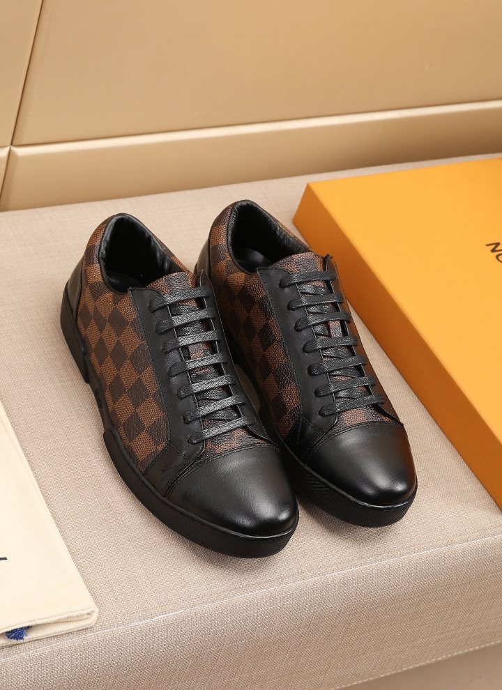 Louis Vuitton Checkered Leather Low-Top Sneakers